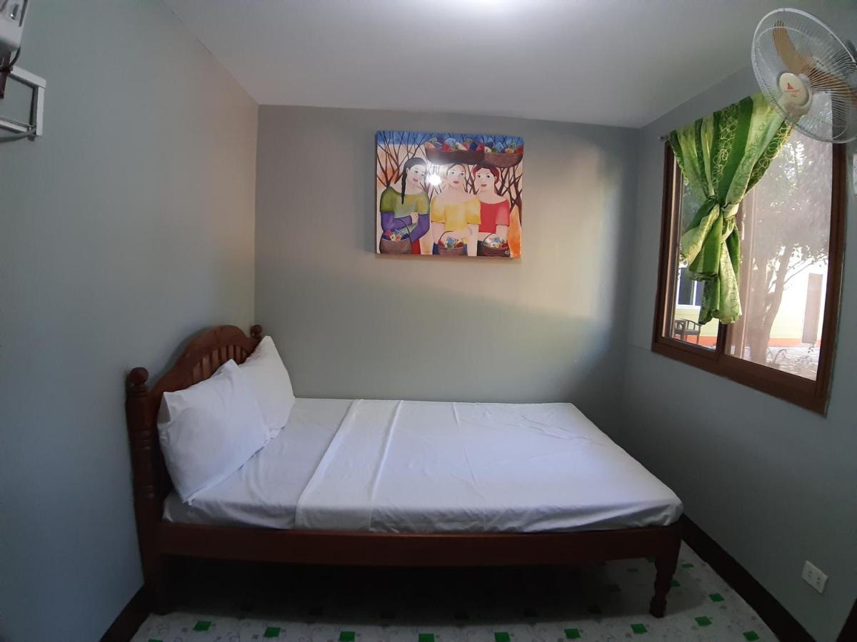 Oyo 671 Natua'S Cabin Hotel Puerto Princesa Luaran gambar